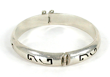 XB59 Mexican sterling silver hinged shadowbox bangle bracelet size 7 1/4 inch