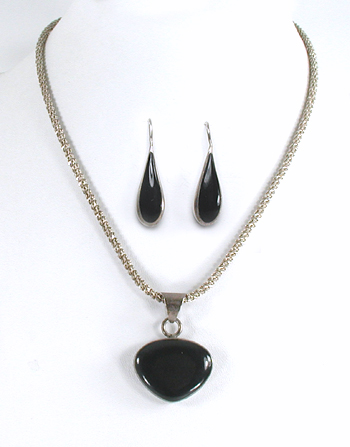 Mexican sterling silver and black onyx pendant and earrings set