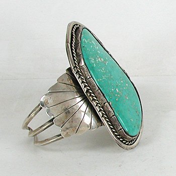 Authentic Native American Navajo vintage Sterling Silver Turquoise bracelet