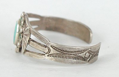 Authentic Vintage Native American Sterling Silver Navajo Pretty Girl Split-Shank Turquoise Bracelet