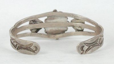 Authentic Vintage Native American Sterling Silver Navajo Pretty Girl Split-Shank Turquoise Bracelet