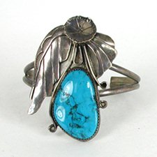 Vintage Sterling Silver and Turquoise Carinated Bracelet 5 1/2 inch