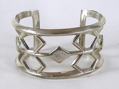 Authentic Native American vintage Sandcast Sterling Silver bracelet 6 7/8 inch by Navajo silversmith Jimmie Yazzie