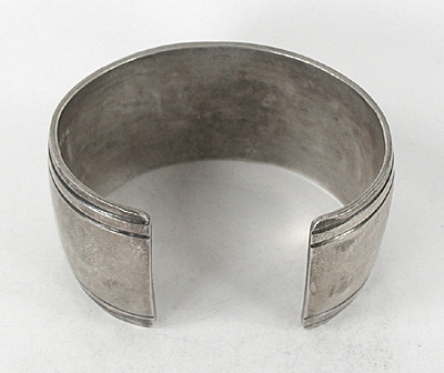 Authentic Native American Sterling Silver Pueblo Bracelet by Navajo artists Thomas
