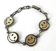 Mother of Pearl Smiley Link bracelet fits up to 6 3/4 inch wrist - excellent condition