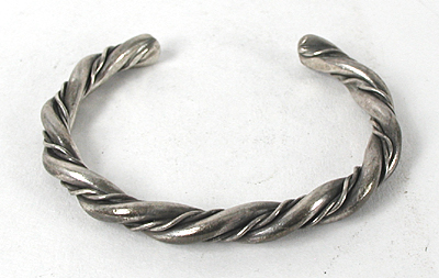 Sterling Silver Twist Bracelet 6 inch excellent condition