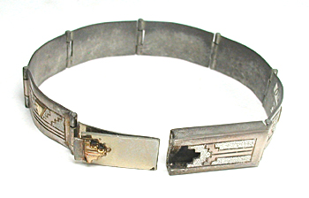 size 6 3/4 inch sterling silver and gold storyteller link bracelet by Navajo silversmith Alonzo Mariano
