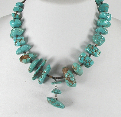 vintage turquoise nugget choker necklace 16 1/2 inches long with pen shell heishi and turquoise dangle