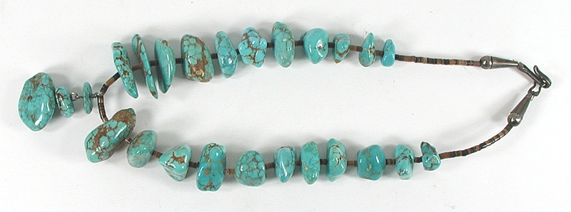 vintage turquoise nugget choker necklace 16 1/2 inches long with pen shell heishi and turquoise dangle