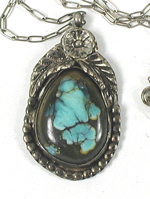 vintage sterling silver and Turquoise Pendant with 23 inch chain