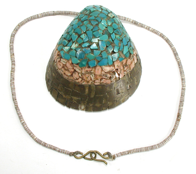 vintage Kewa Santo Domingo mosaic inlay shell pendant on heishi necklace