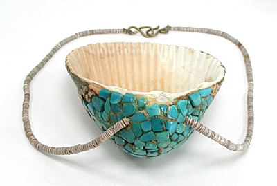 vintage Kewa Santo Domingo mosaic inlay shell pendant on heishi necklace