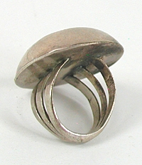 Vintage Sterling Silver and Turquoise shadowbox  ring size 6 3/4