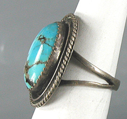 Vintage  turquoise ring size 7 1/4