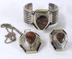 Authentic Native American Sterling Silver Fire Agate bracelet, Pendant and Ring set by Navajo Silversmiths Roosevelt and Bernice Tekala