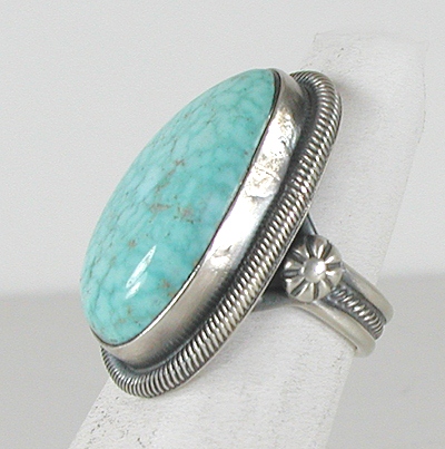 Authentic Navajo Sterling Silver Kingman Turquoise ring size 5 1/2 by Gloria Begay