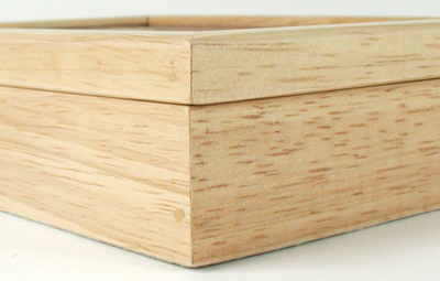 miter joint on marquetry small smudge or treasure box