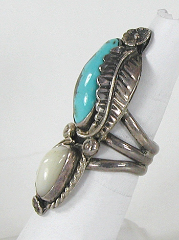 vintage sterling silver and Turquoise ring size 8 1/2