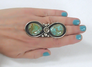 vintage sterling silver and giant Turquoise ring size 11 1/4