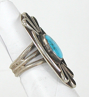 vintage sterling silver and Turquoise ring size 5 1/2